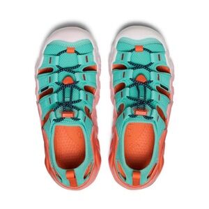 Keens athletic hiking water shoes